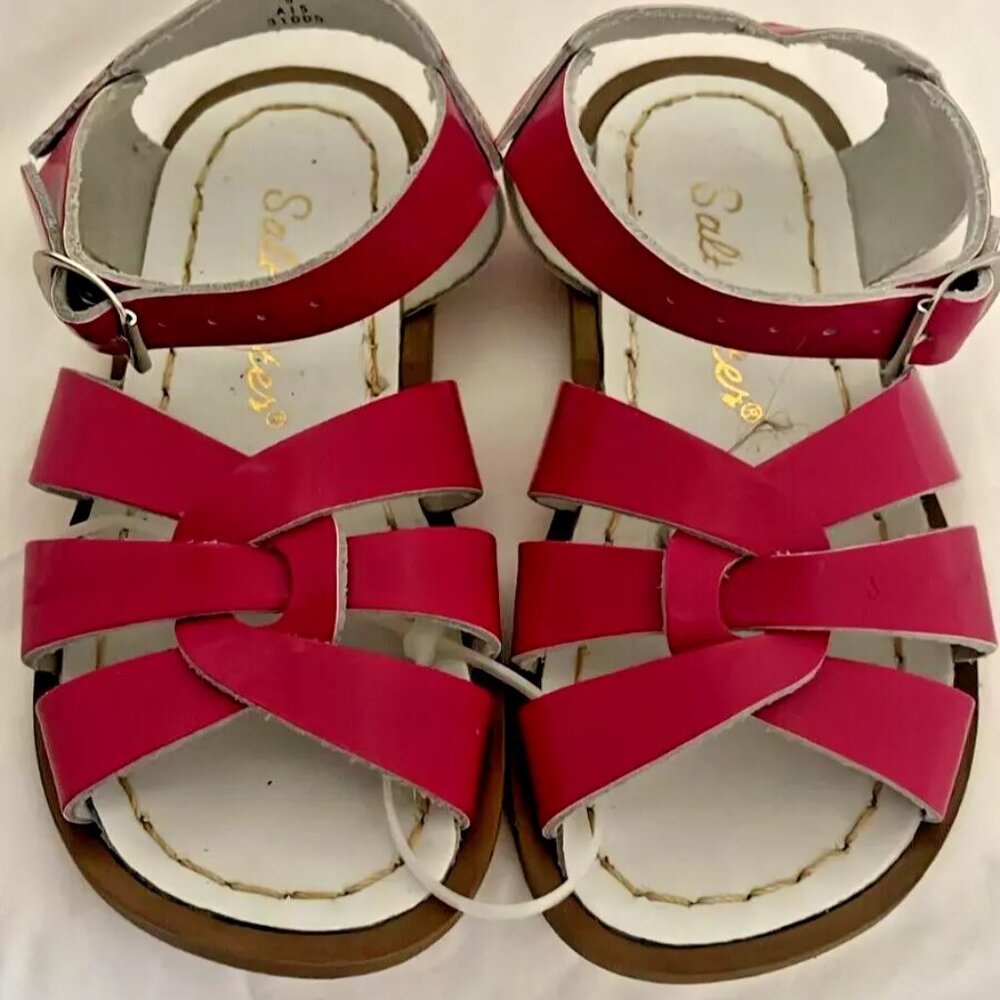 Salt Water Sandals Original Patent Leather Fuchsia Little Kid Size US 9